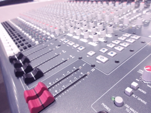 Allen & Heath ZR16 2